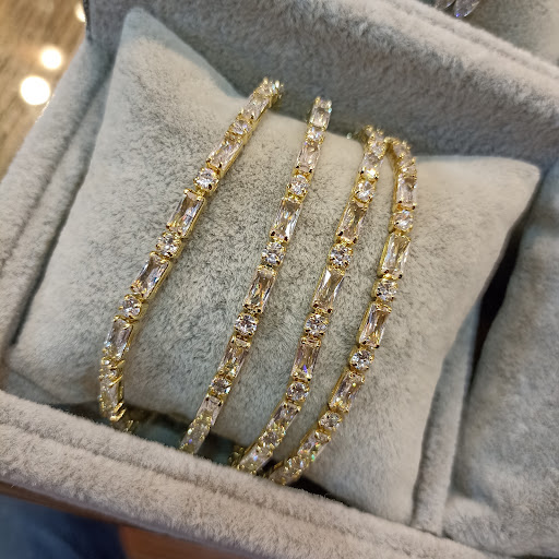 Salem dayan accessories