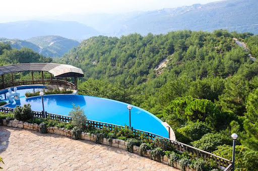 Mountain Breeze resort