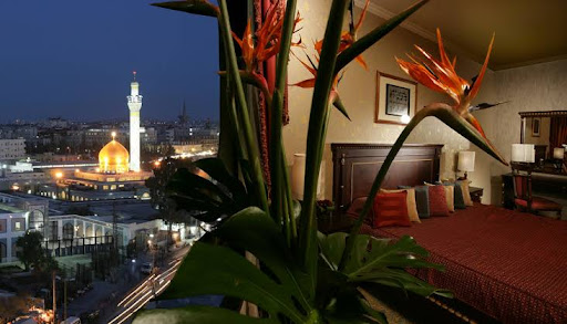 فندق السفير