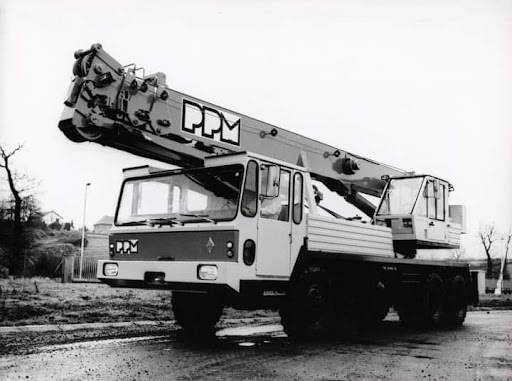 معرض رافعات الصمادي