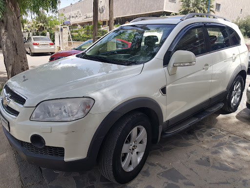 معرض الداهوك للسيارات