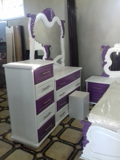 معرض النزهة للاثاث و المفروشات