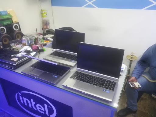 مركز intel للحواسيب المحمولة