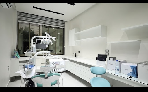 عيادة آرك لطب الأسنان