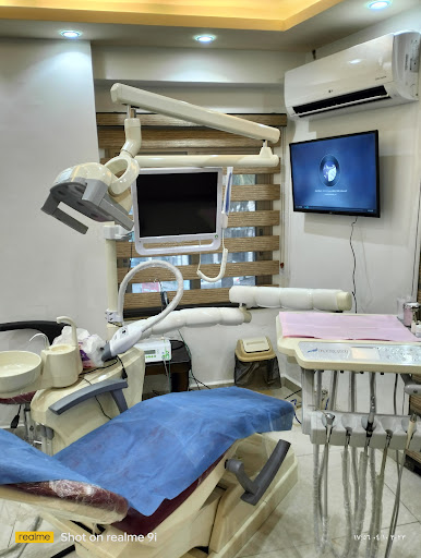 الدكتور يعرب غانم