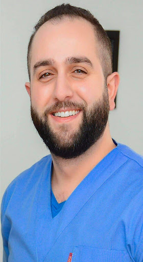 عيادة الدكتور محمد غريبي لتجميل الأسنان