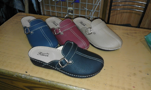 معرض دعاء للأحذية