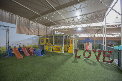 مدرسة بسمة العنود العالمية