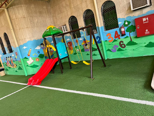 مدارس معارف المستقبل العالمية