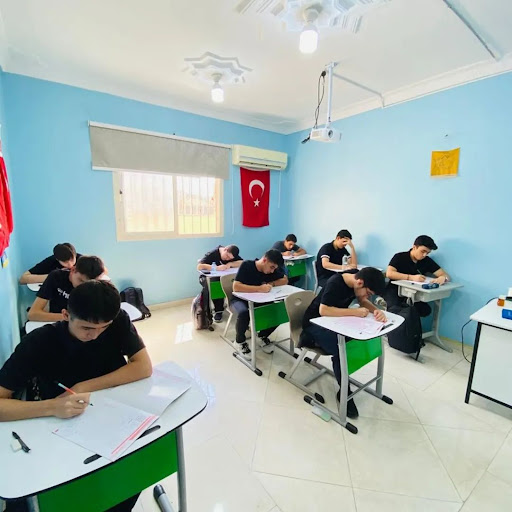 المدرسة العالمية التركية بالمدينة‎