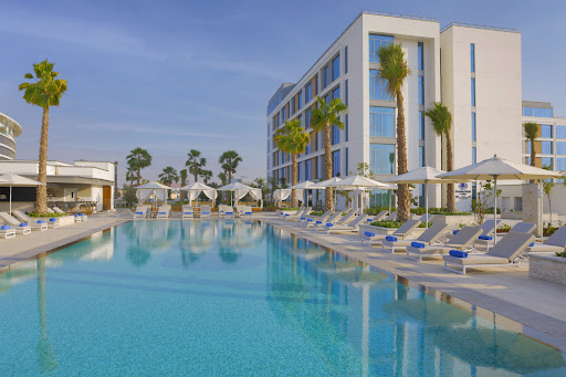 دبل تري من هيلتون أبوظبي جزيرة ياس للشقق الفندقية